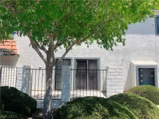 Photo #1: 2291751 Listing