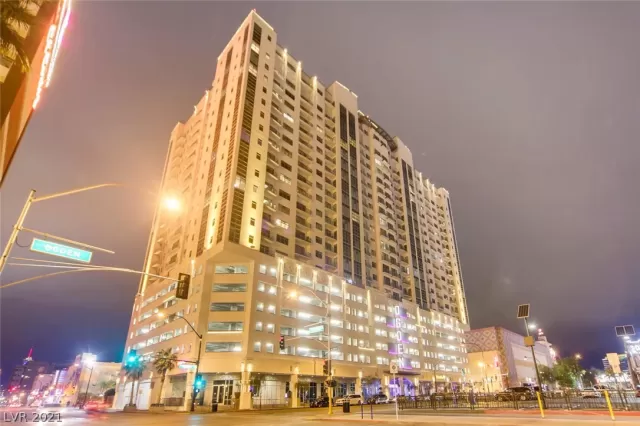 MLS: 2291754 Condo For Sale