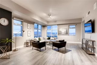 Photo #3: 2291754 Listing