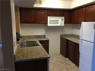 Photo #2: 2291777 Listing 