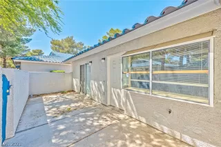 Photo #2: 2291784 Listing