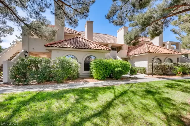 MLS: 2291806 Condo For Sale