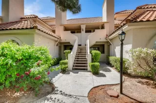 Photo #2: 2291806 Listing