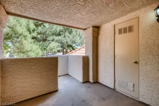 Photo #3: 2291806 Listing