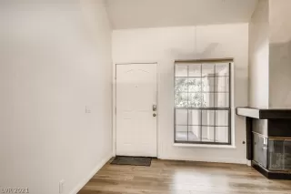 Photo #4: 2291806 Listing