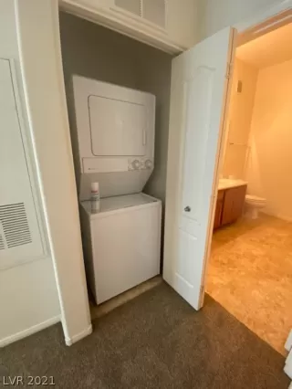 Photo #2: 2291831 Listing