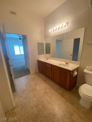 Photo #3: 2291831 Listing