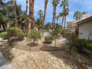 Photo #5: 2291832 Listing