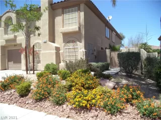 Photo #1: 2291853 Listing 