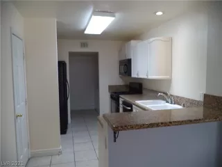 Photo #2: 2291853 Listing 