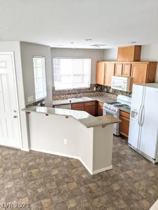 Photo #2: 2291854 Listing 