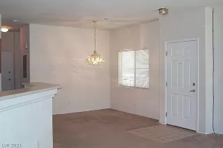 Photo #3: 2291865 Listing