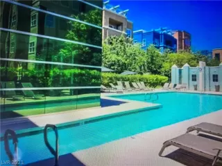 Photo #1: 2291885 Listing 