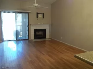 Photo #1: 2291908 Listing 