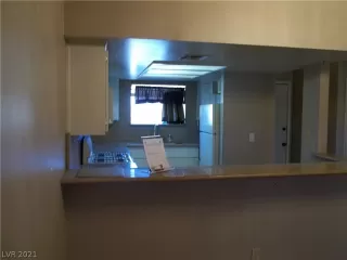 Photo #5: 2291908 Listing 