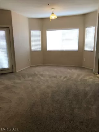 Photo #4: 2291942 Listing