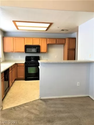 Photo #6: 2291942 Listing