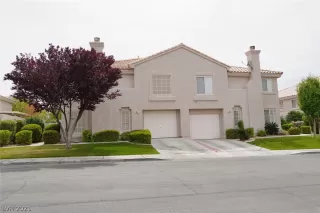 Photo #1: 2291944 Listing