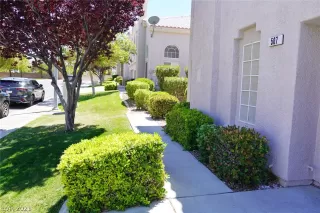 Photo #4: 2291944 Listing