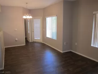 Photo #4: 2292008 Listing