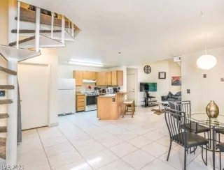 Photo #6: 2292009 Listing 