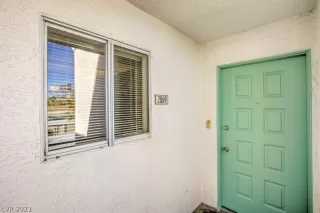 Photo #6: 2292042 Listing