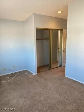 Photo #6: 2292049 Listing 