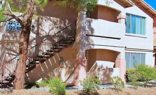 Photo #1: 2292054 Listing 