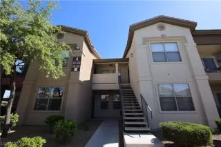 Photo #1: 2292085 Listing