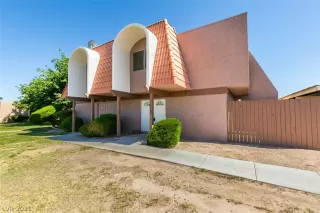 Photo #1: 2292090 Listing