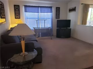 Photo #2: 2292097 Listing