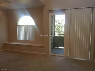 Photo #2: 2292103 Listing 