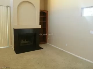 Photo #4: 2292103 Listing 