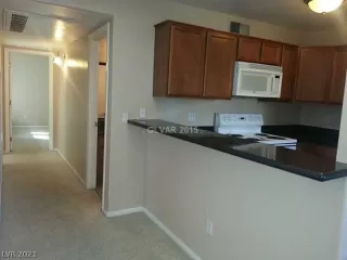 Photo #6: 2292103 Listing 