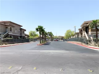 Photo #2: 2292107 Listing 