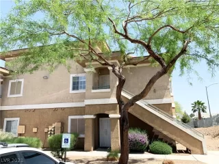 Photo #5: 2292107 Listing 