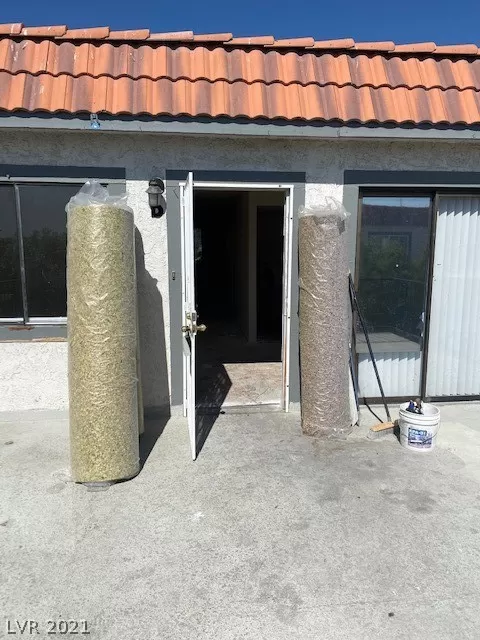 MLS: 2292126 Condo For Sale