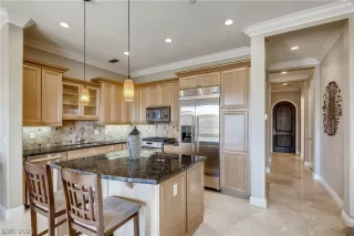 Photo #3: 2292235 Listing