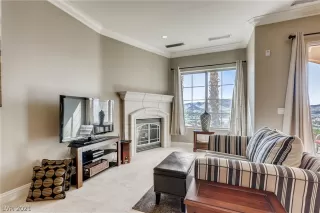 Photo #5: 2292235 Listing