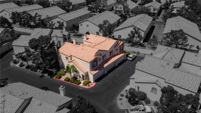 MLS: 2292260 Condo For Sale