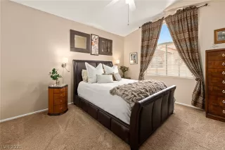 Photo #2: 2292260 Listing