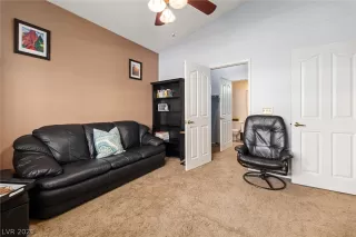 Photo #6: 2292260 Listing