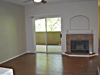 Photo #3: 2292263 Listing