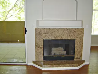 Photo #5: 2292263 Listing