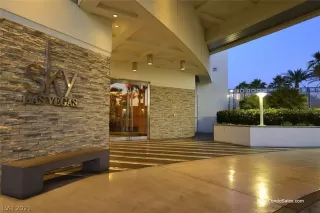 Photo #1: 2292280 Listing