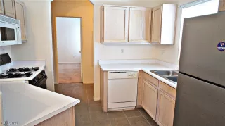 Photo #4: 2292332 Listing 