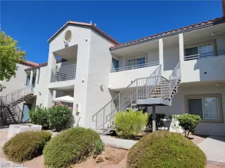 Photo #1: 2292382 Listing