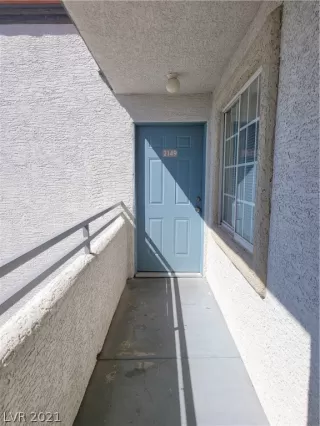 Photo #2: 2292382 Listing