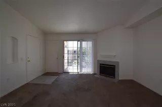 Photo #4: 2292382 Listing