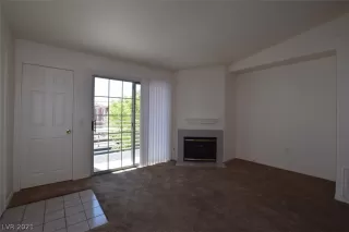 Photo #5: 2292382 Listing